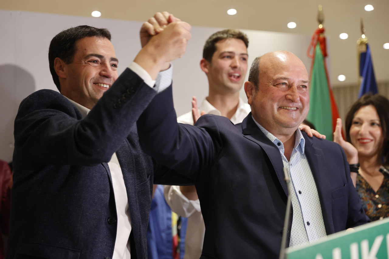 El candidato a lehendakari del PNV, Imanol Pradales, elecciones en el País Vasco. Foto: EFE